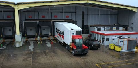 卡尔玛码头牵引车助力英国Buffaload物流公司提升道路货物运输效率